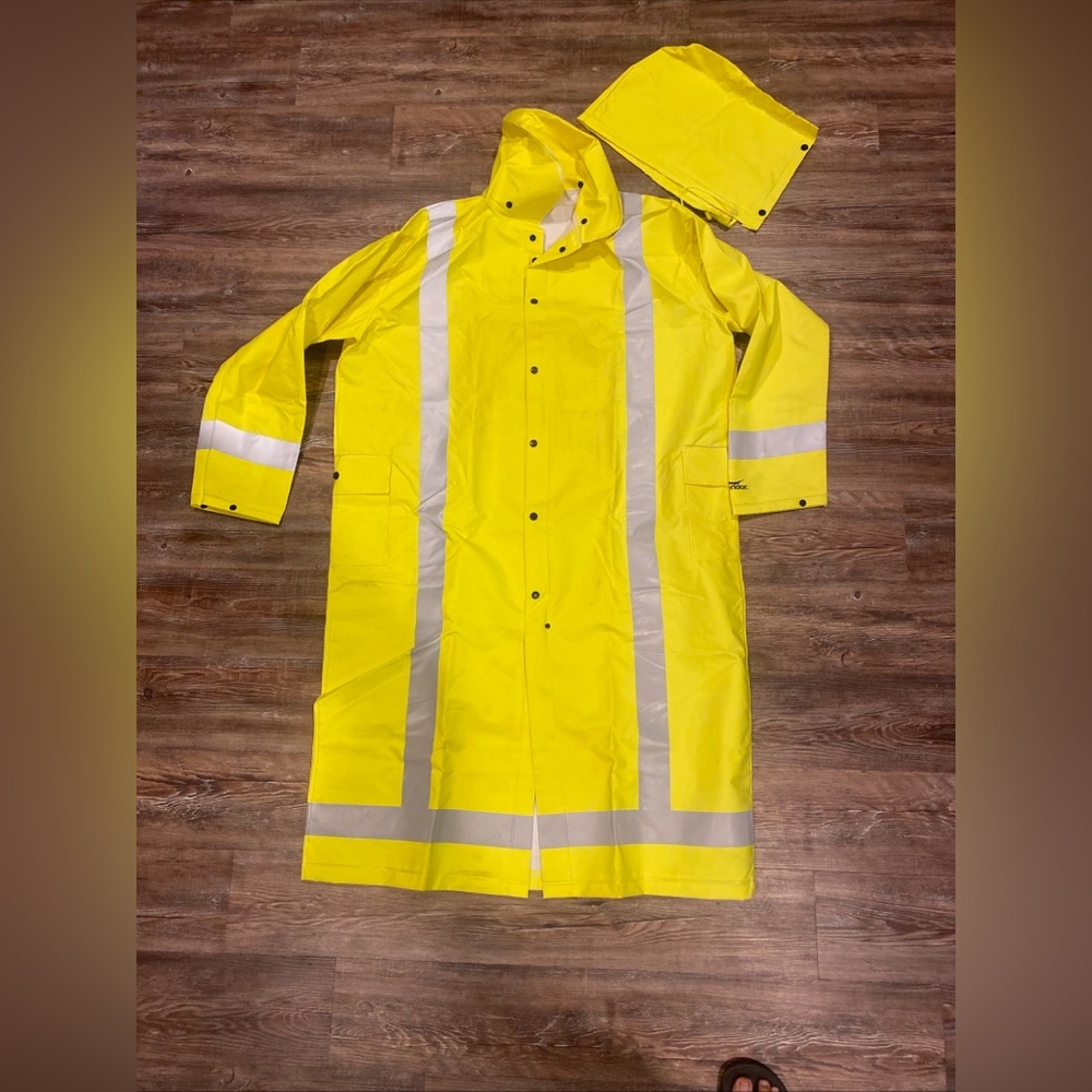 Condor Yellow Rain Jacket With Hood  Size Xl